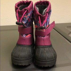 Columbia kids snow boot with removable insert